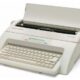 Art.-Nr. 337537<br>OLYMPIA Schreibmaschine Carrera deLuxe mit Display